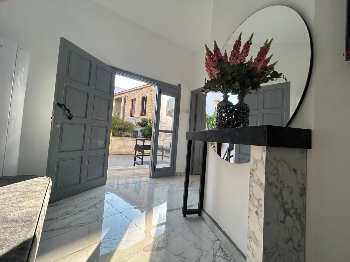 Royal Goddess Guest House, Walled City Famagusta  Buitenkant foto
