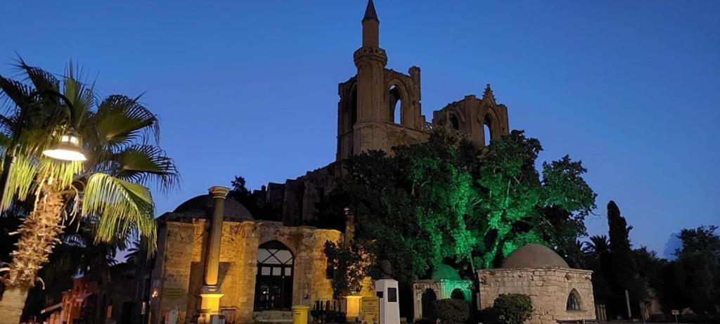 Royal Goddess Guest House, Walled City Famagusta  Buitenkant foto