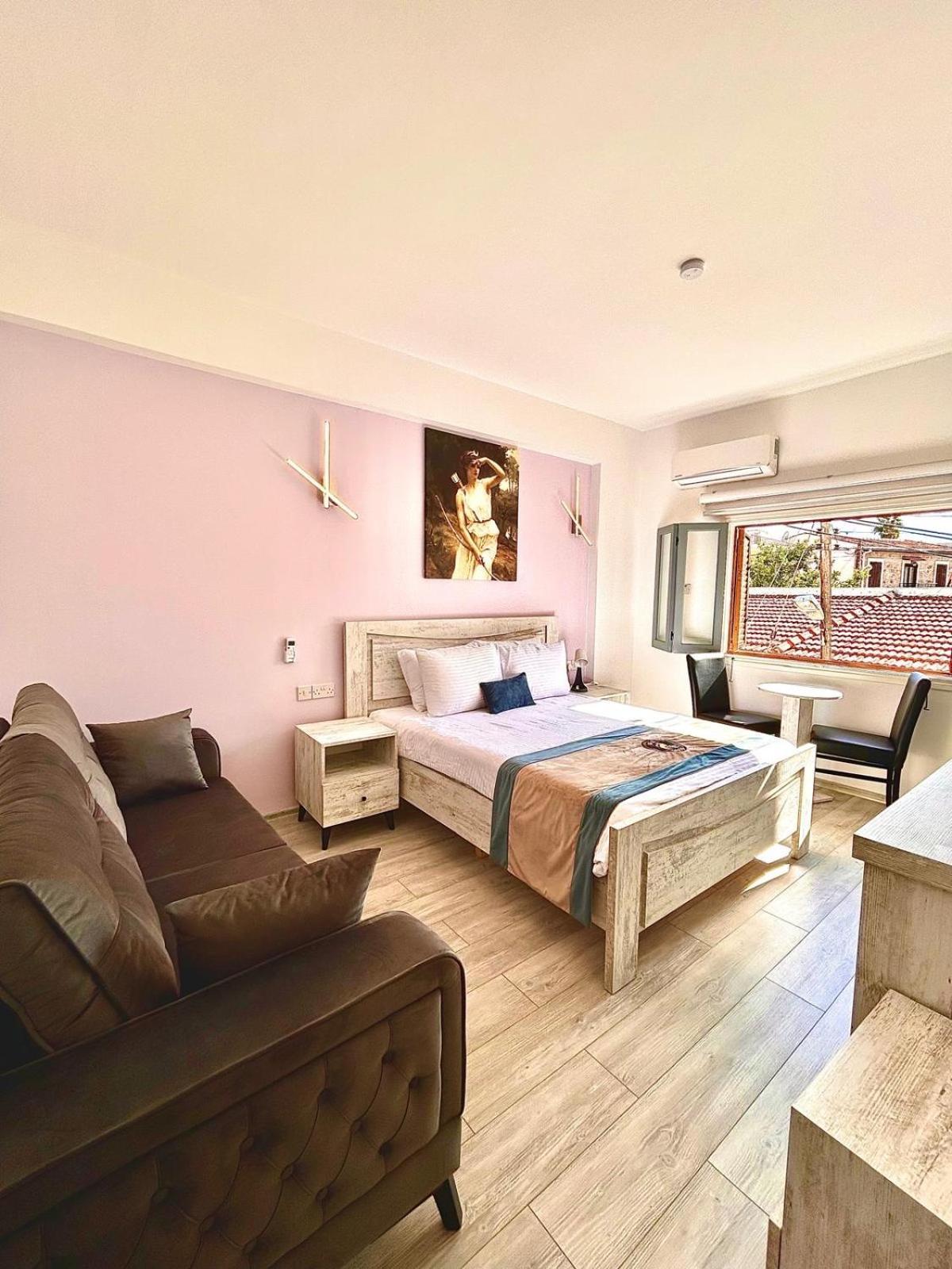 Royal Goddess Guest House, Walled City Famagusta  Buitenkant foto